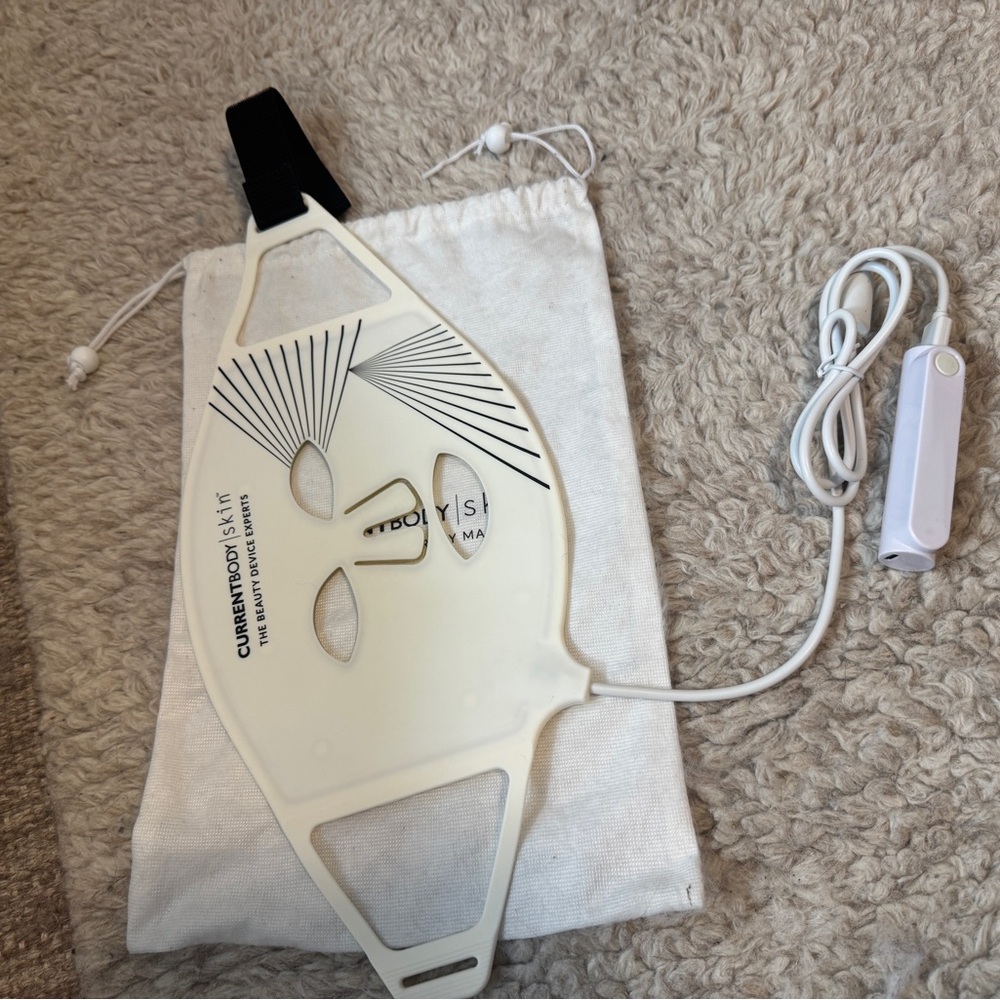 CurrentBody LED Mask Light Therapy Face Mask: series 1